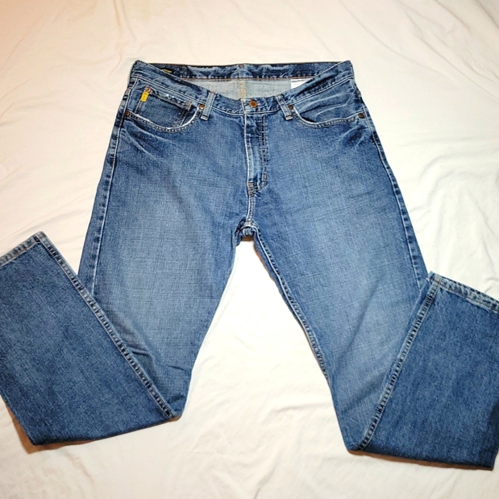 MEN'S Nautica Jeans size 32 waist 32 length. Straight leg.